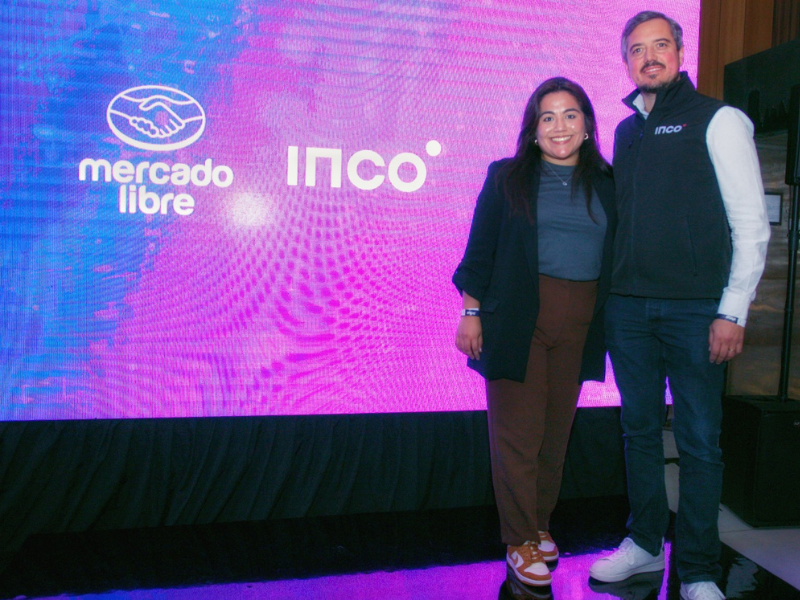 INCO aterrizó en Chile: un evento en las alturas para marcar un nuevo comienzo 5 inco-soluciones-soluciones-tecnologicas-para-tu-empresa-evento-chile-5 (1)